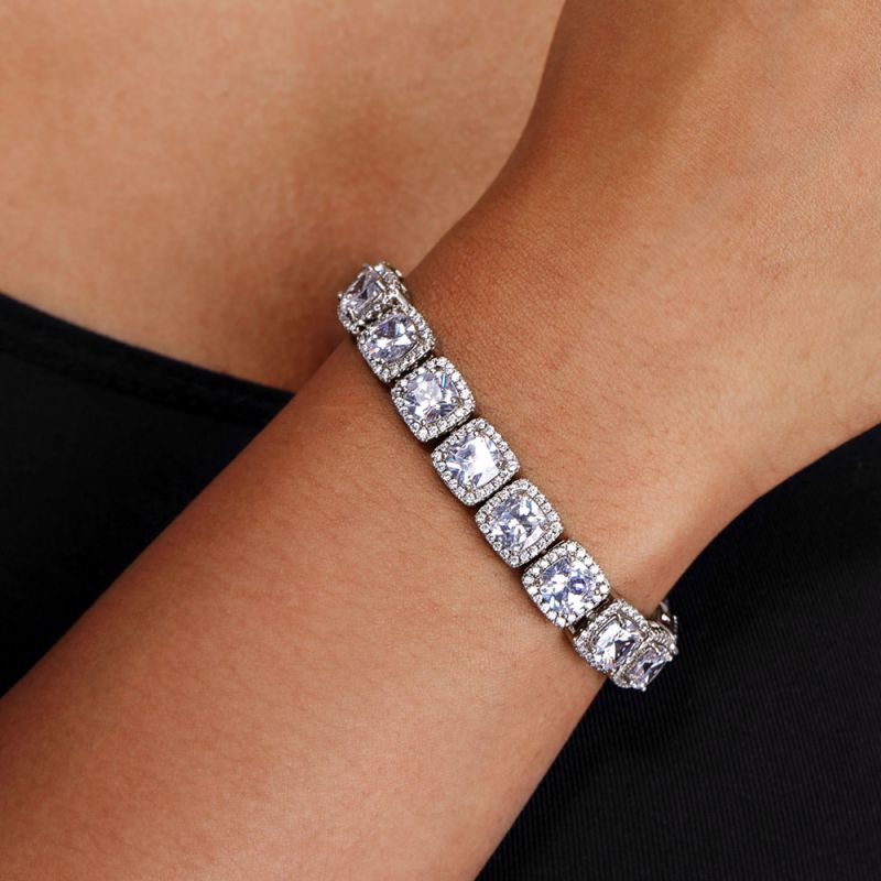 Women's 18K White Gold Tennis Bracelet