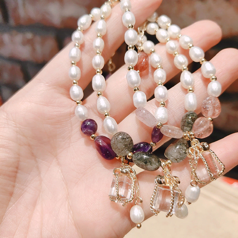 Women's bracelet with honey pearl and peach blossom stone